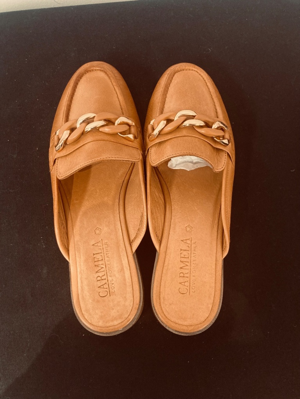 Carmela Tan Mules with Chain detail NWOT Size 38 - Picture 4 of 9